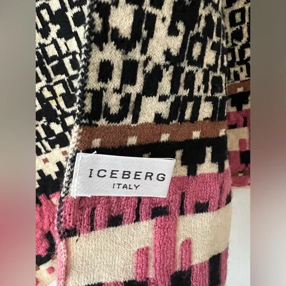 Vintage Iceberg Italy Graphic Knit Scarf Black Pink “History” 12x72 EUC - Picture 4 of 7